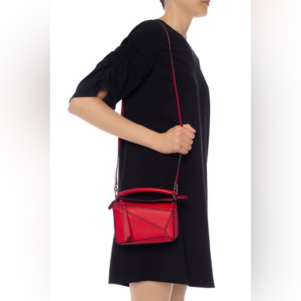 Authentic Loewe puzzle mini bag​ - Picture 3 of 11